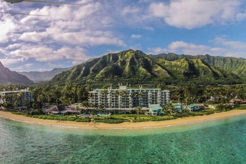 Luxury Beachfront Condo Hau'ula Exteriör bild